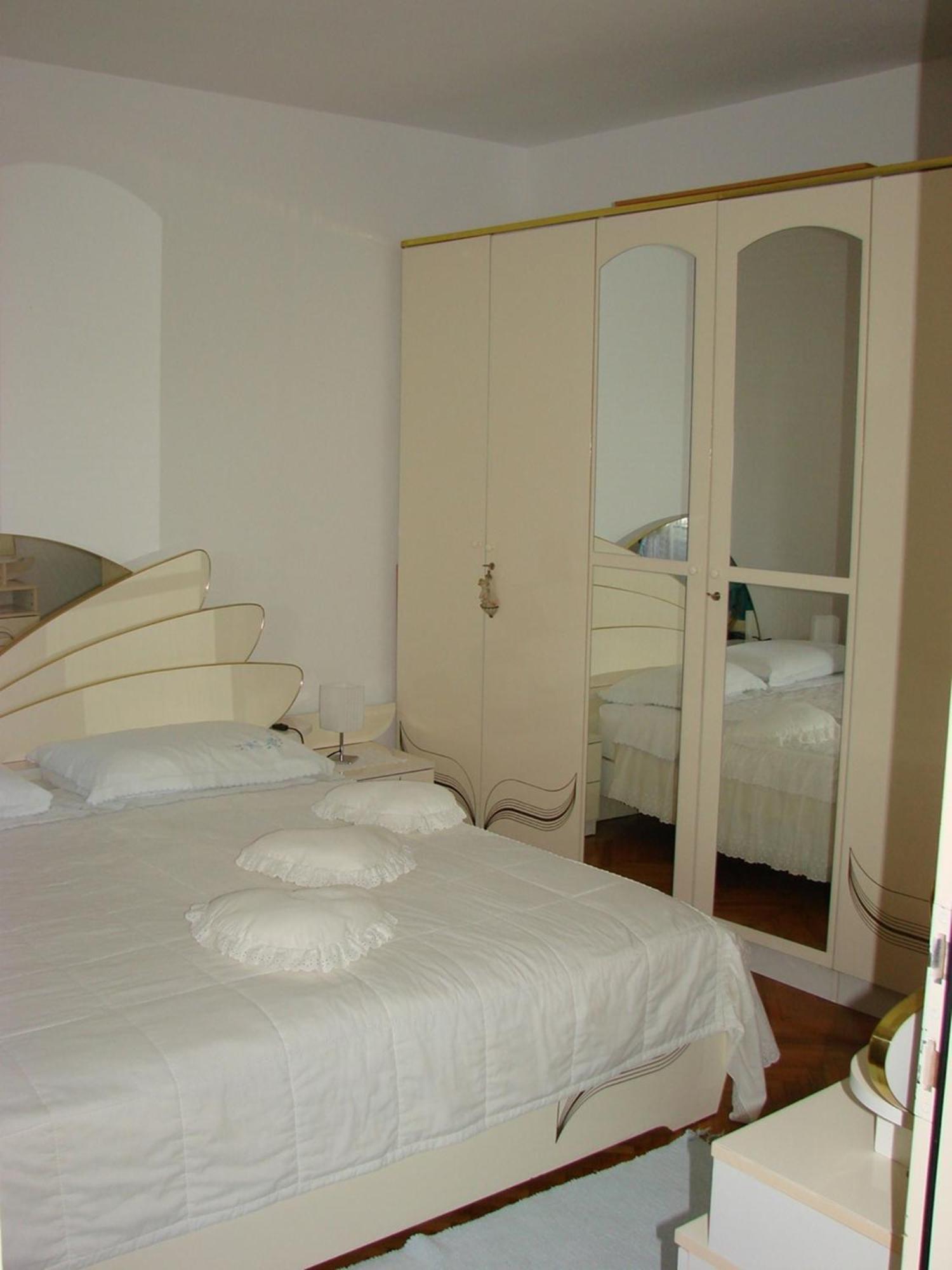 Apartment Milena Pula Habitación foto